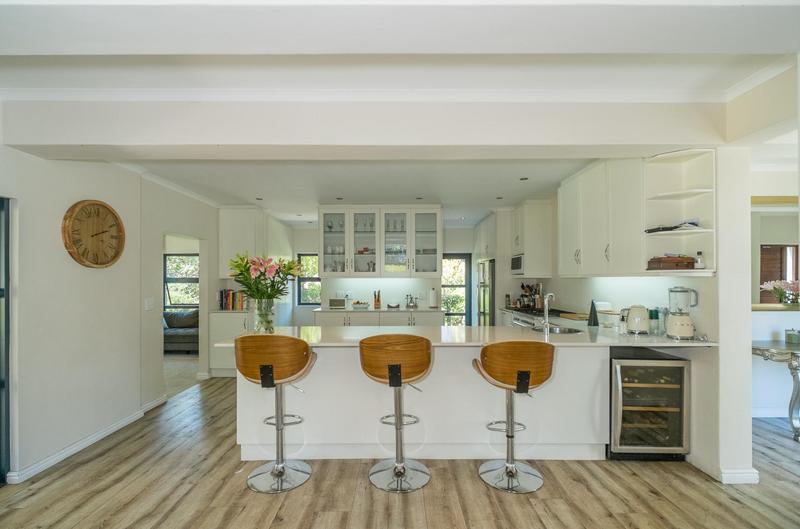 4 Bedroom Property for Sale in Tarragona Western Cape